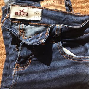 size 5. no flaws except the tag fading